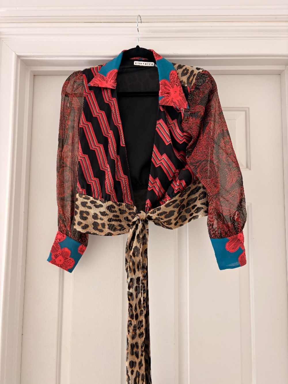 Alice and Olivia multicolored/ pattern wrap blouse X/S